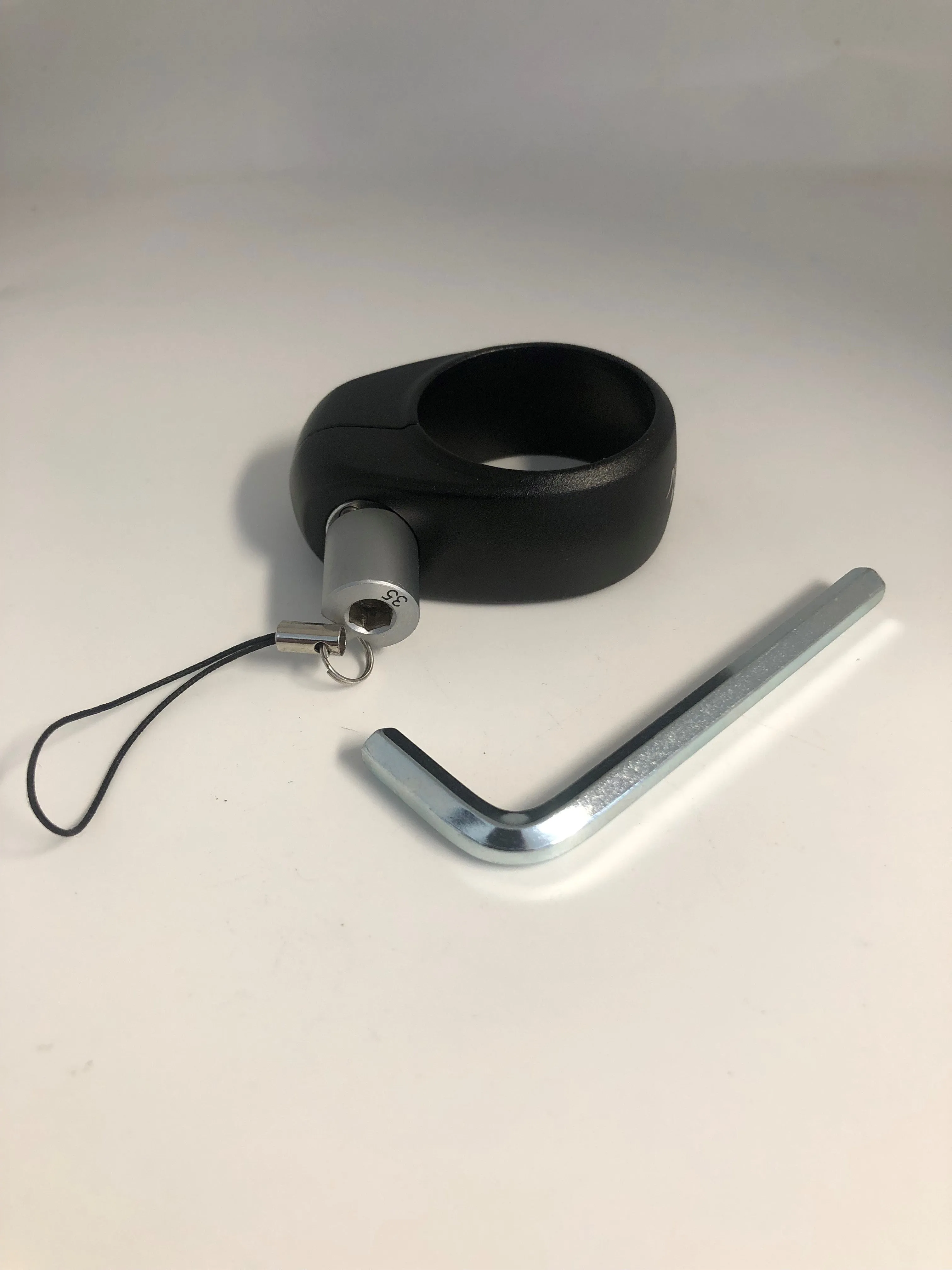 Anti-Theft Locking Collar