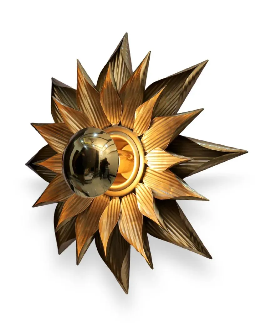 Blazed Wall Lamp | 19 x 19 x 6 inches