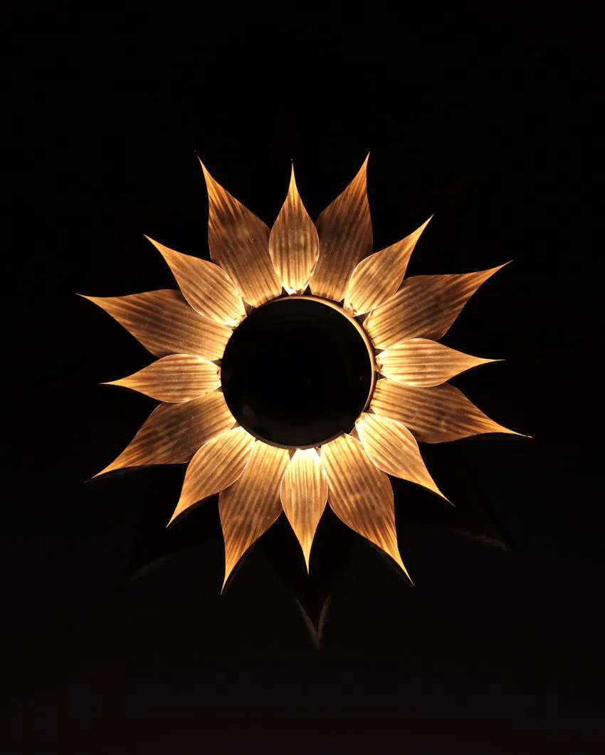 Blazed Wall Lamp | 19 x 19 x 6 inches
