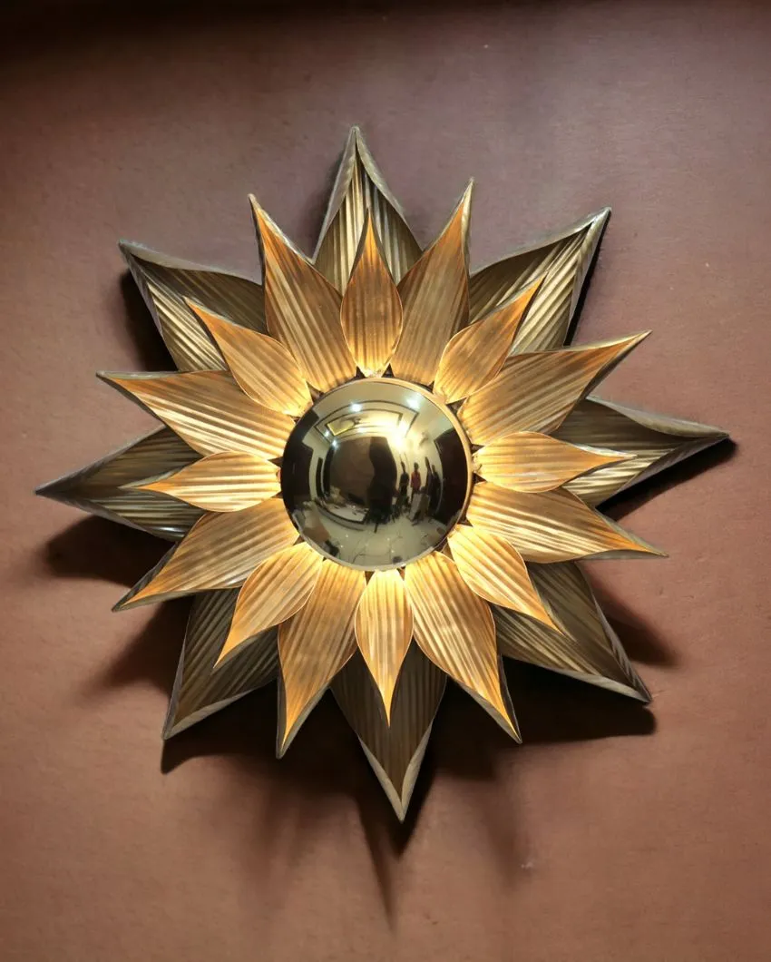 Blazed Wall Lamp | 19 x 19 x 6 inches