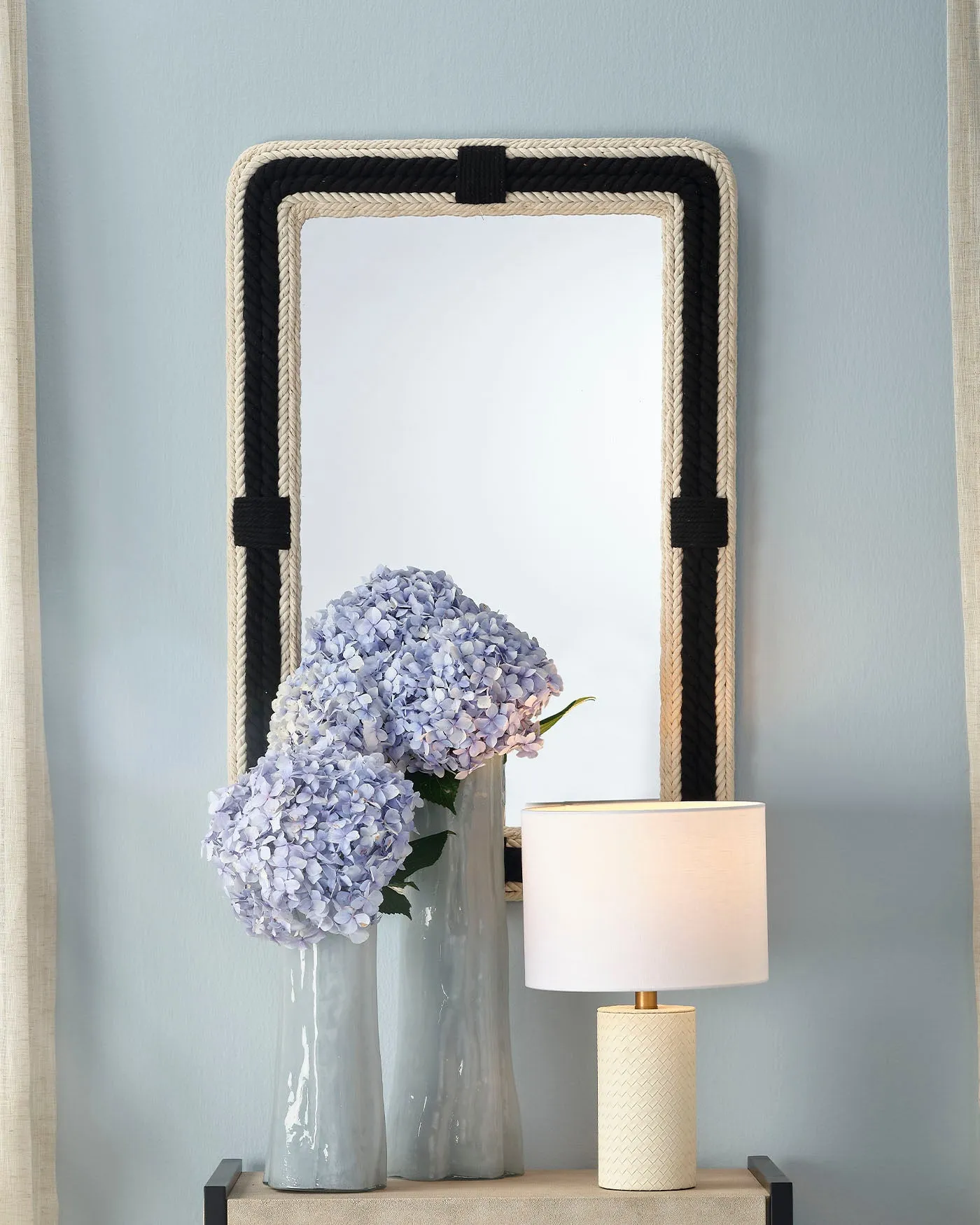 Contrast Rectangle Mirror