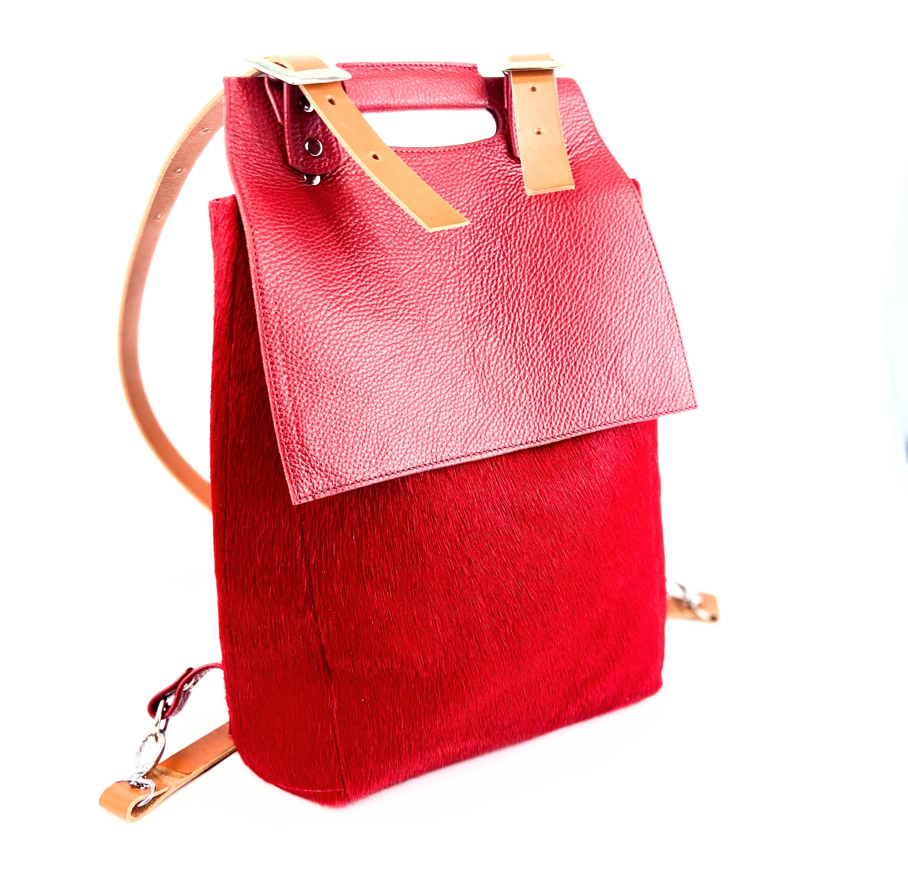 Georgie rucksack in red hair on hide