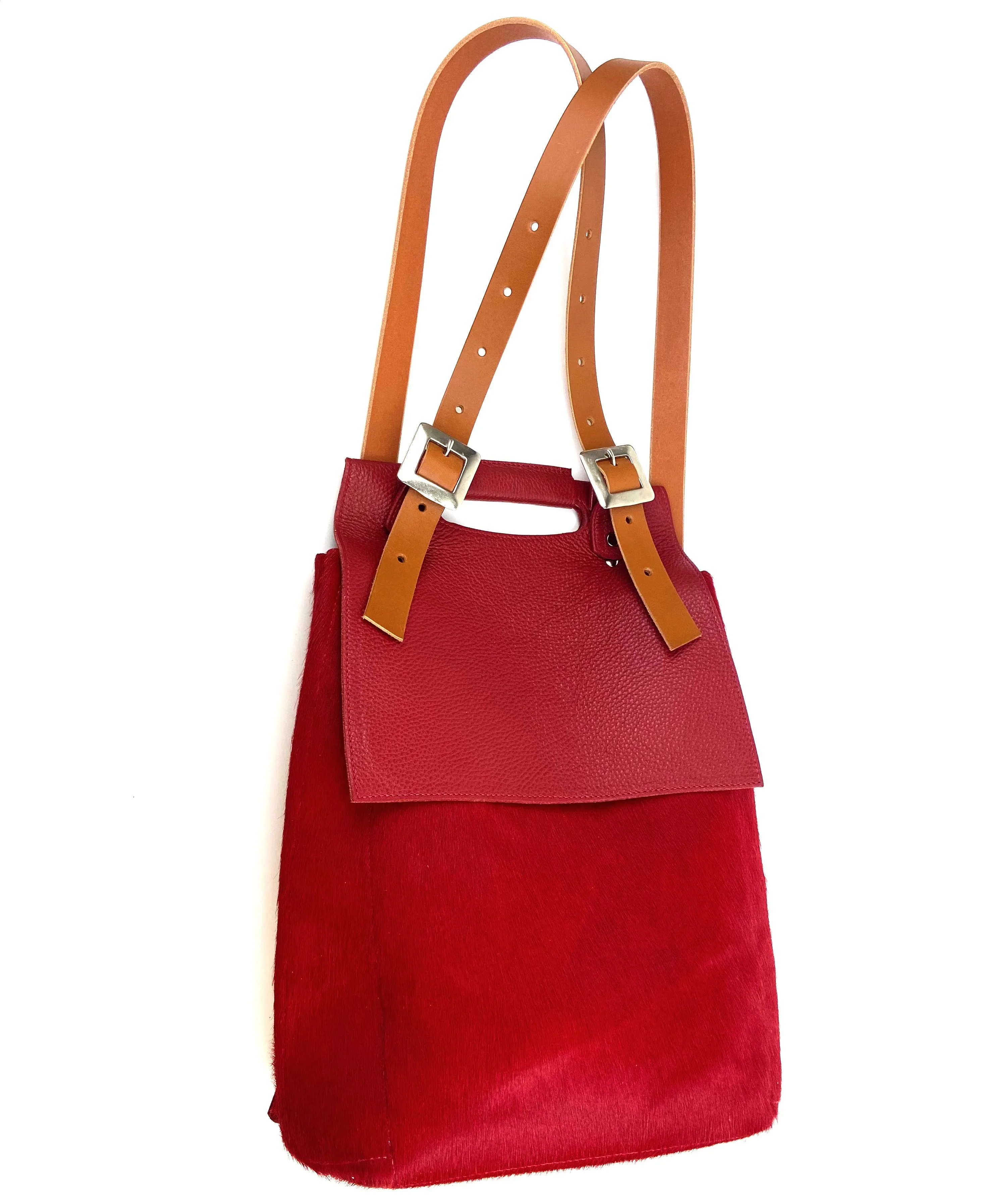 Georgie rucksack in red hair on hide