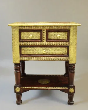 Handcrafted 3-Drawer Bedside Cabinet: Functional Artistry