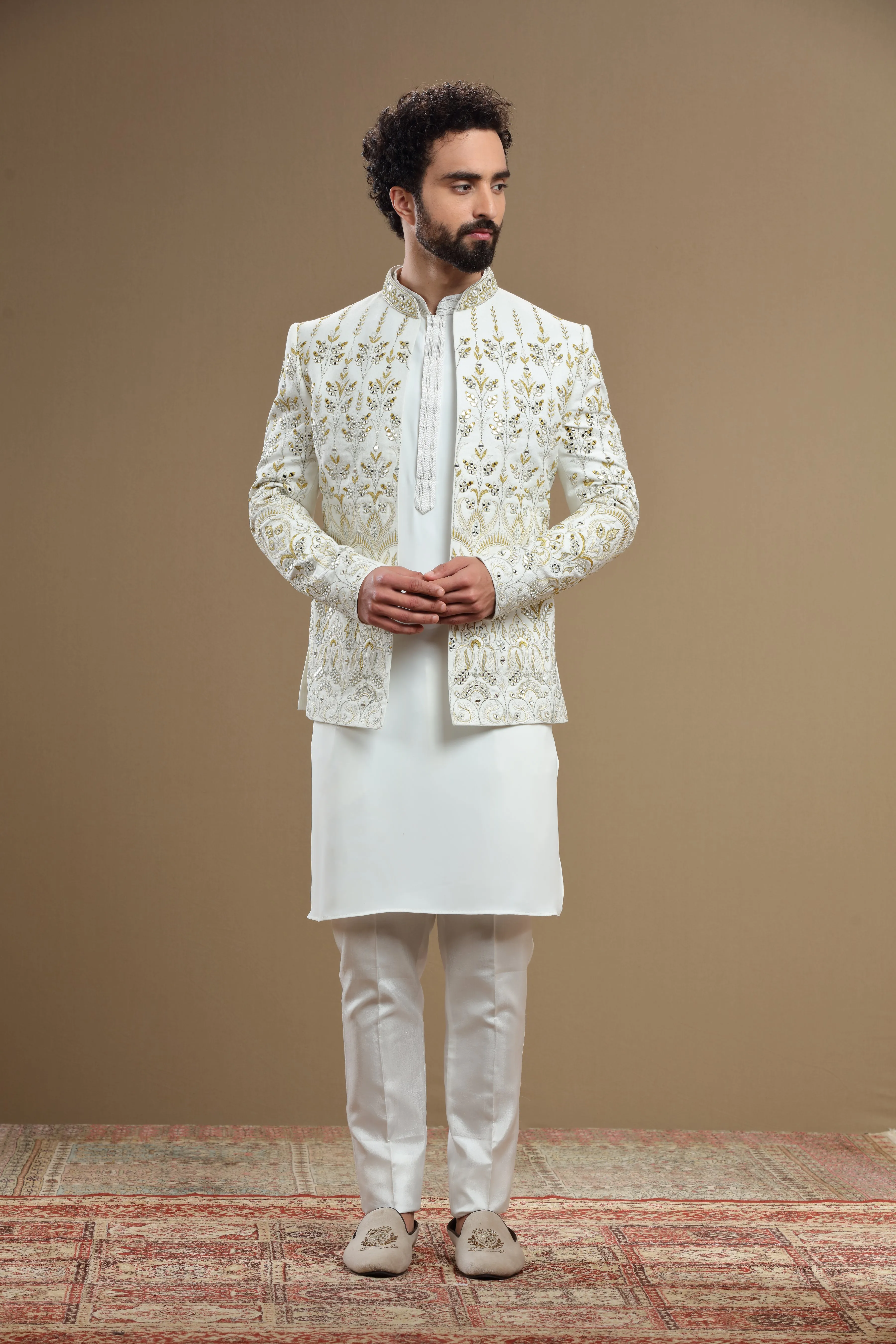 Ivory Silk Jacket Set In Floral Embroidery