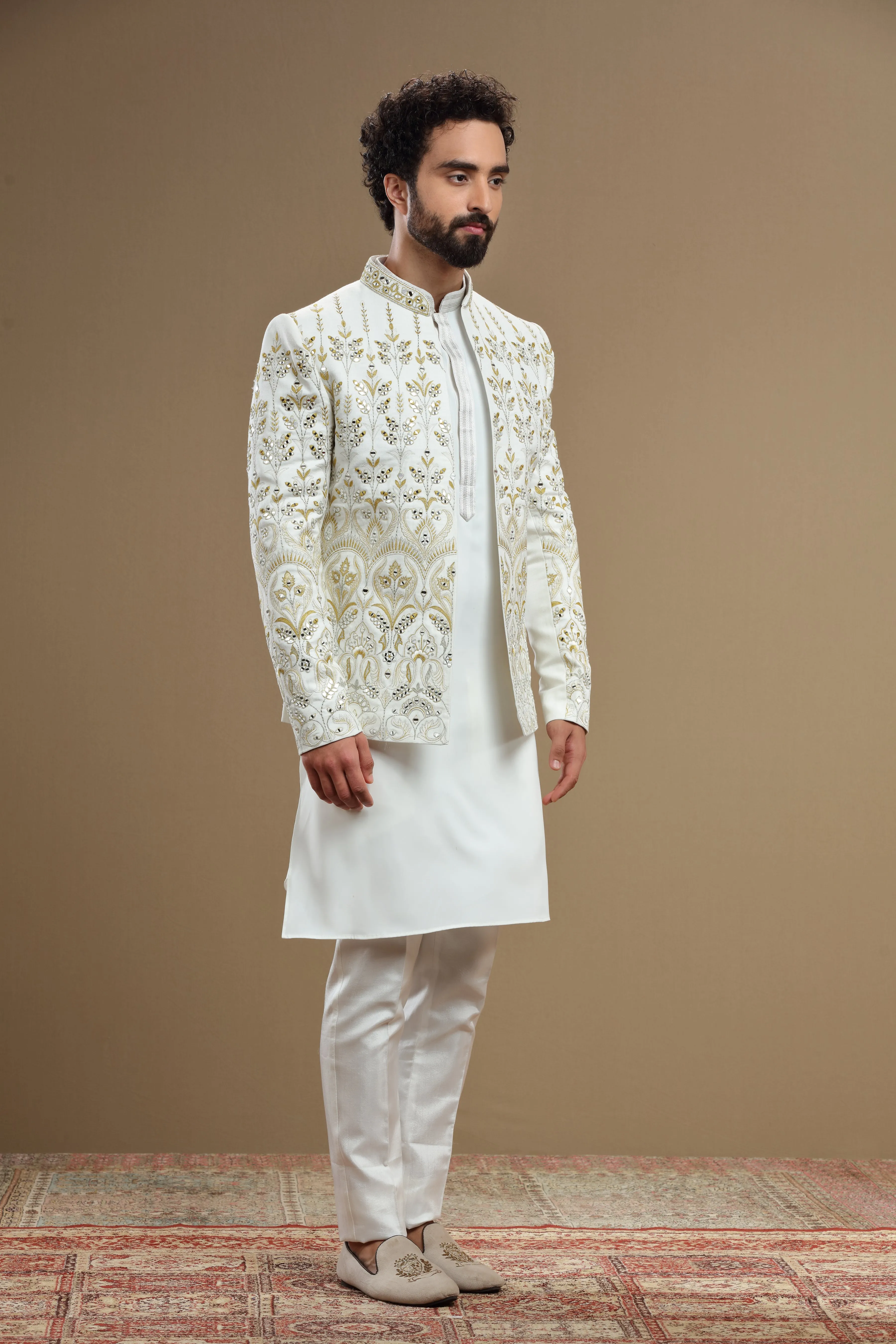 Ivory Silk Jacket Set In Floral Embroidery
