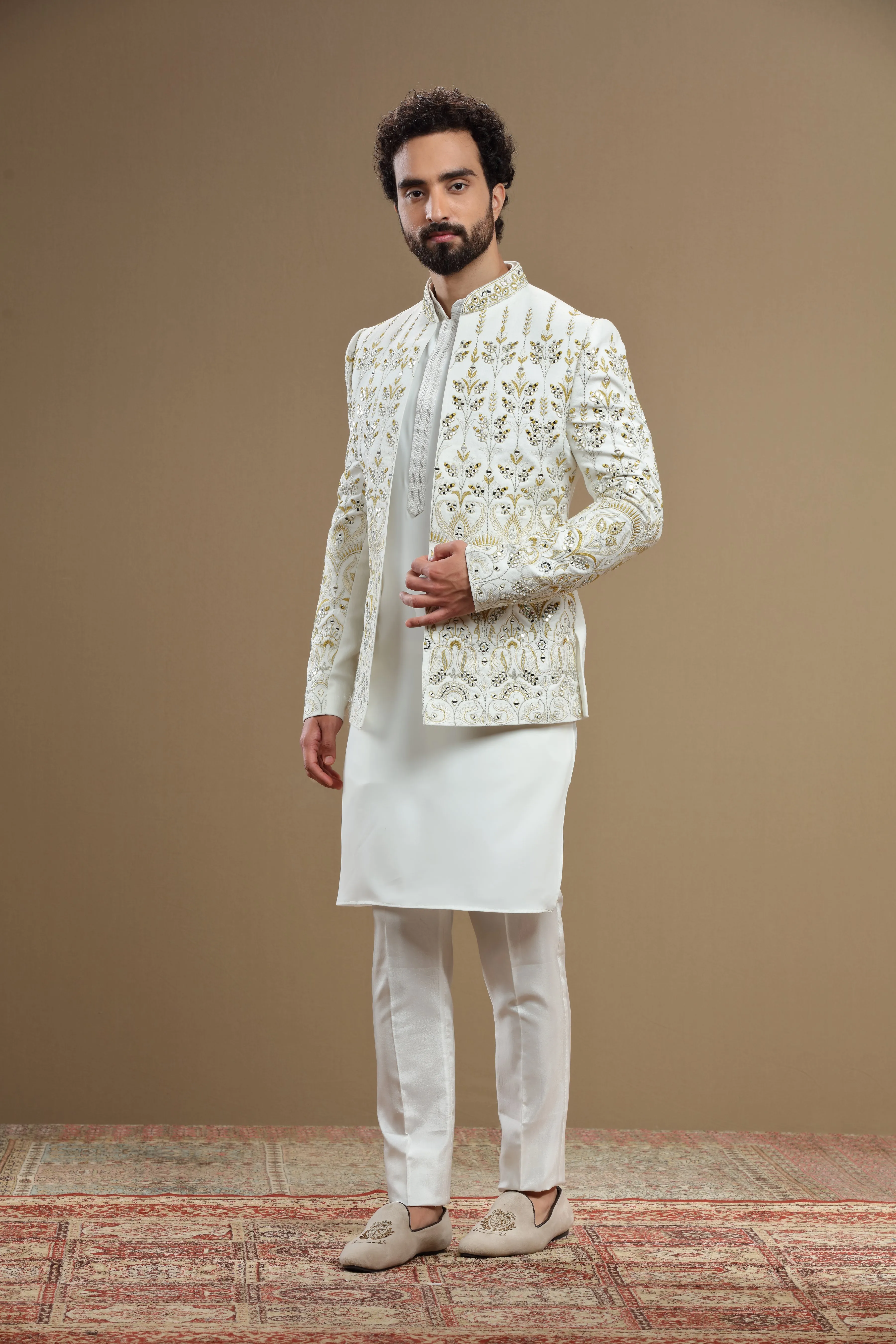 Ivory Silk Jacket Set In Floral Embroidery