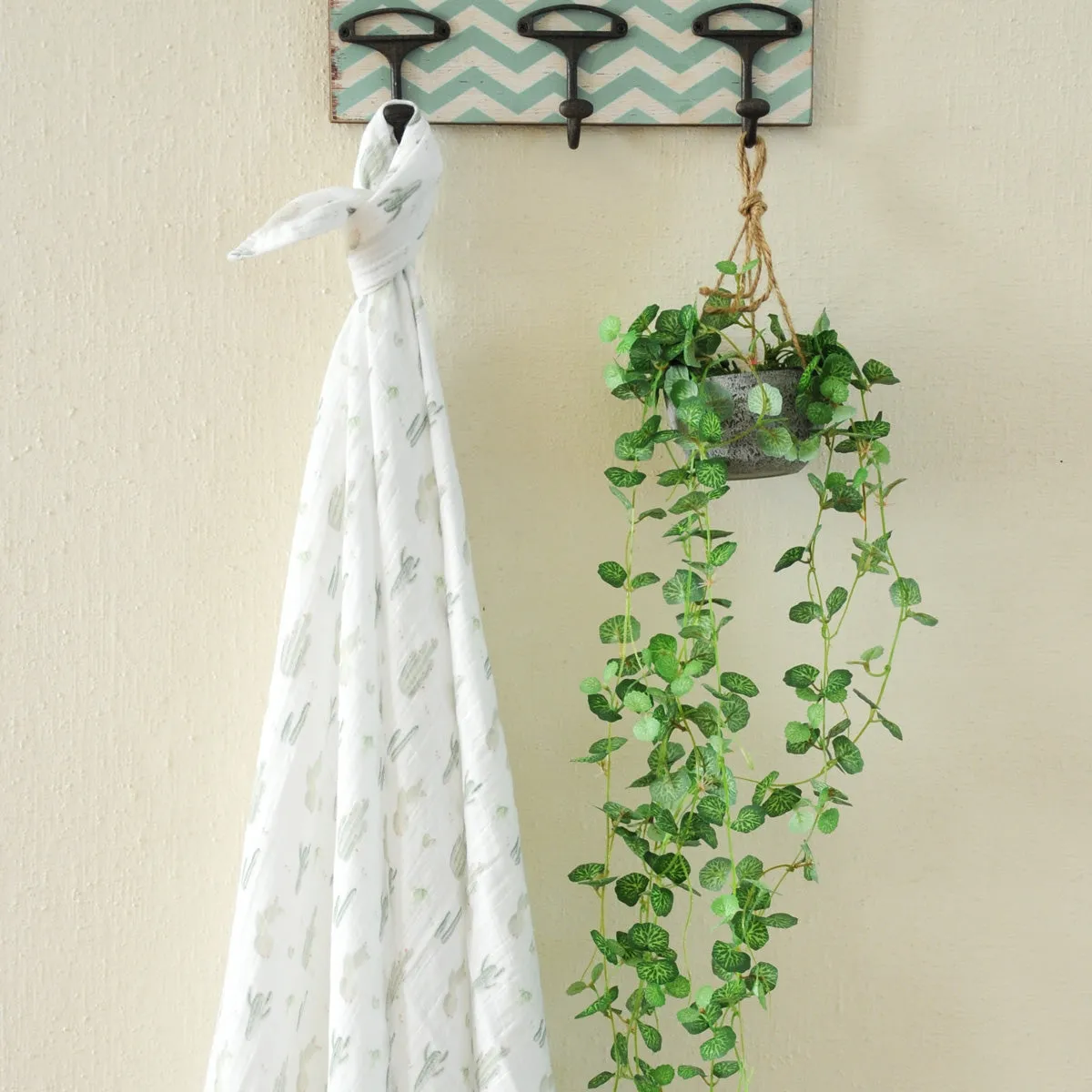 Little Crevette Large Swaddle Cactus