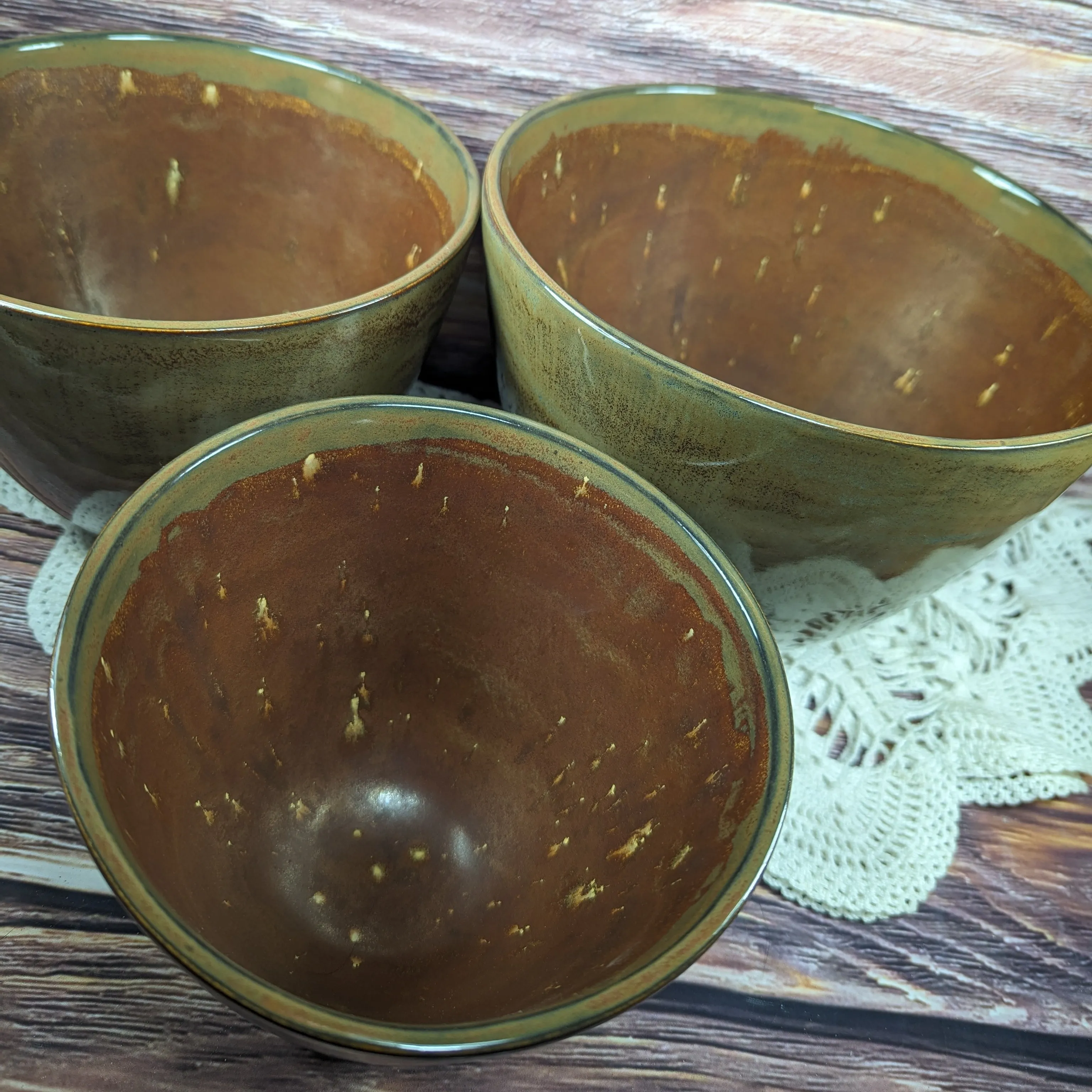 Nesting Mixing bowls (set of three; stoneware)