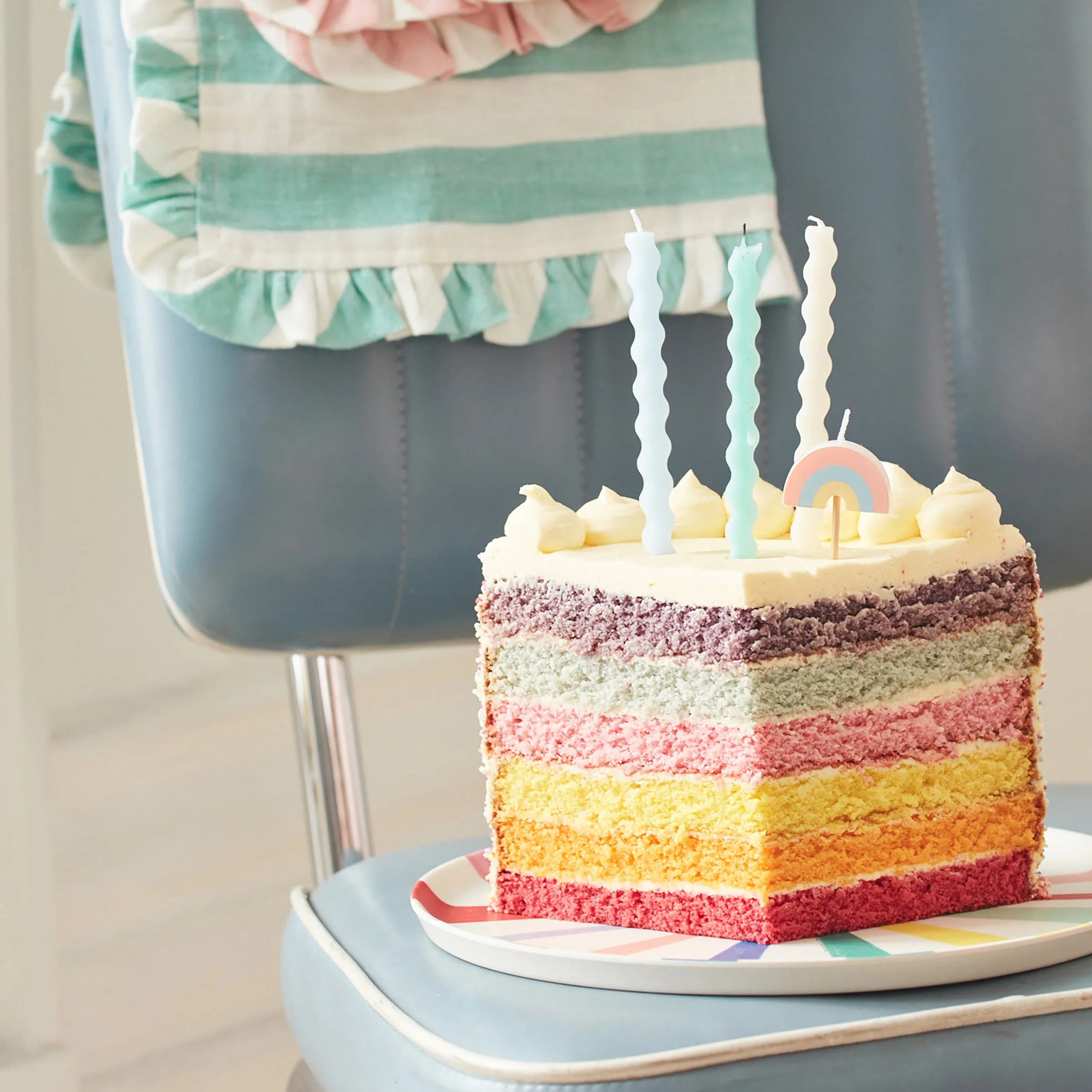Pastel Wavy Candles (x 16)