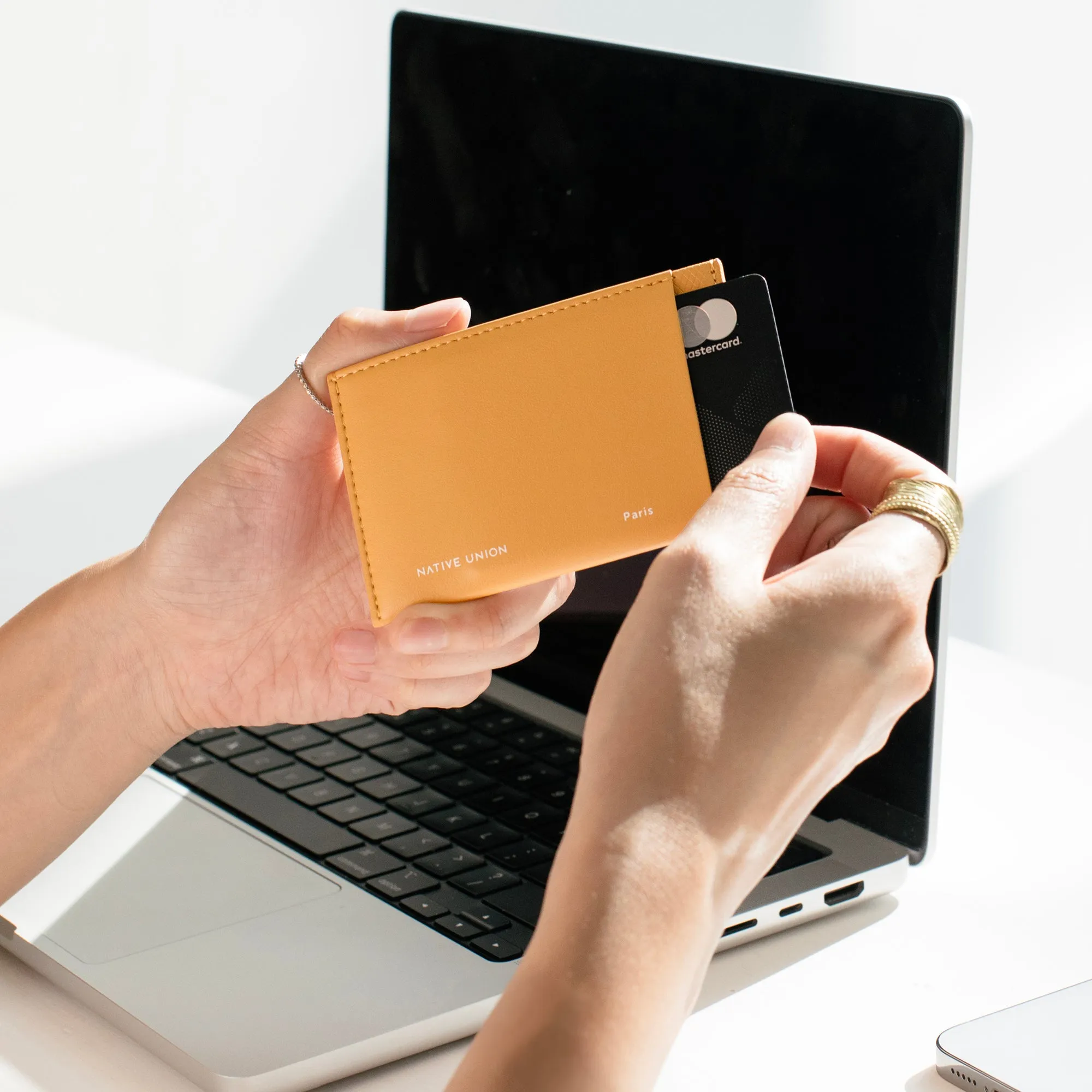 (Re)Classic Card Holder