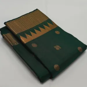 Resplendent Dark Green Soft Silk Saree With Charismatic Blouse Piece