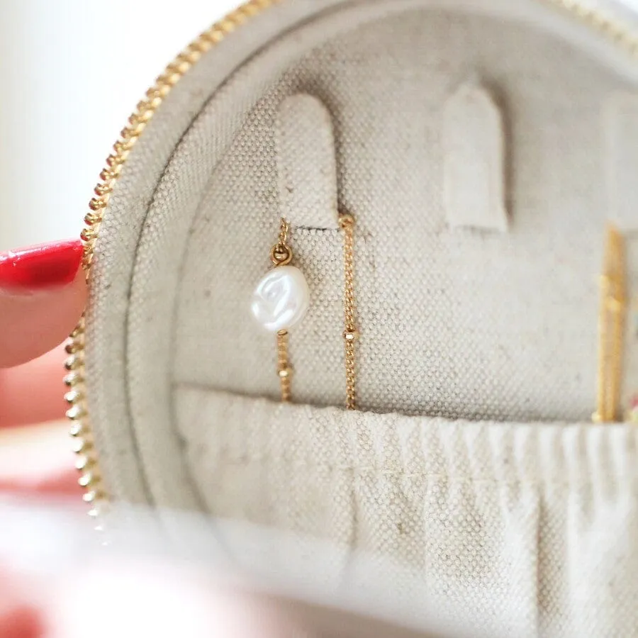 Round Natural Linen Jewelry Case