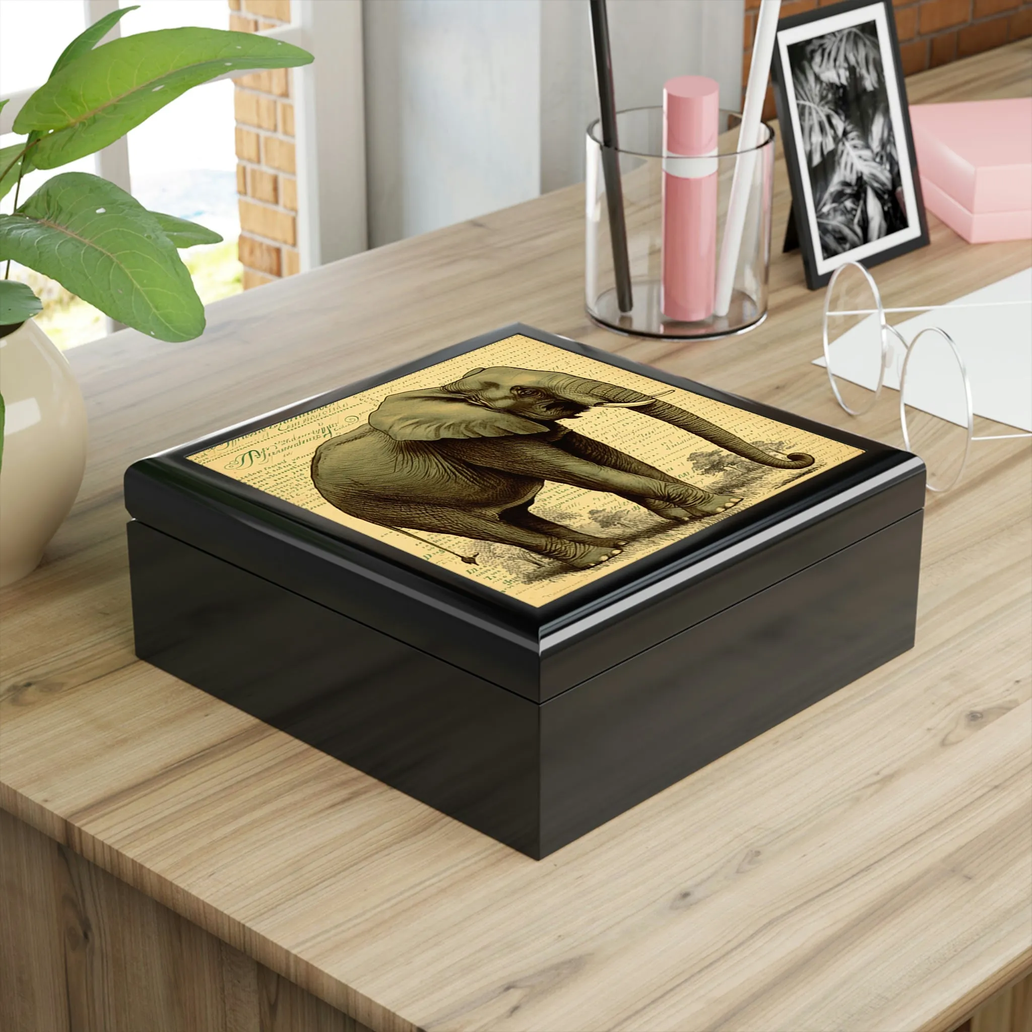 Vintage Elephant Wooden Keepsake Jewelry Box