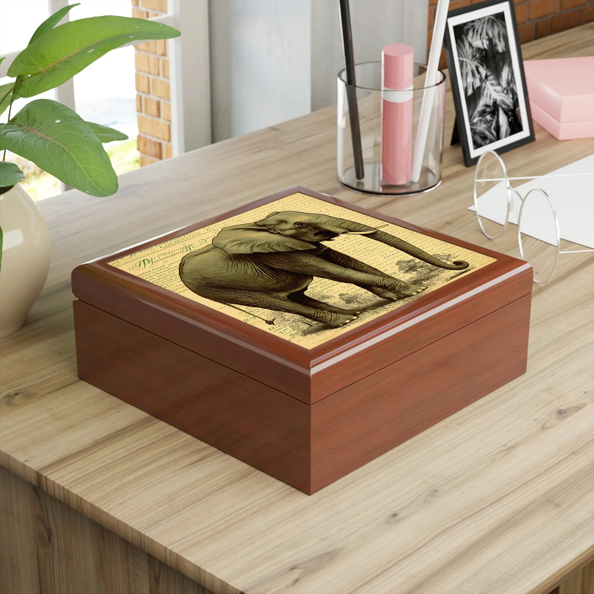 Vintage Elephant Wooden Keepsake Jewelry Box