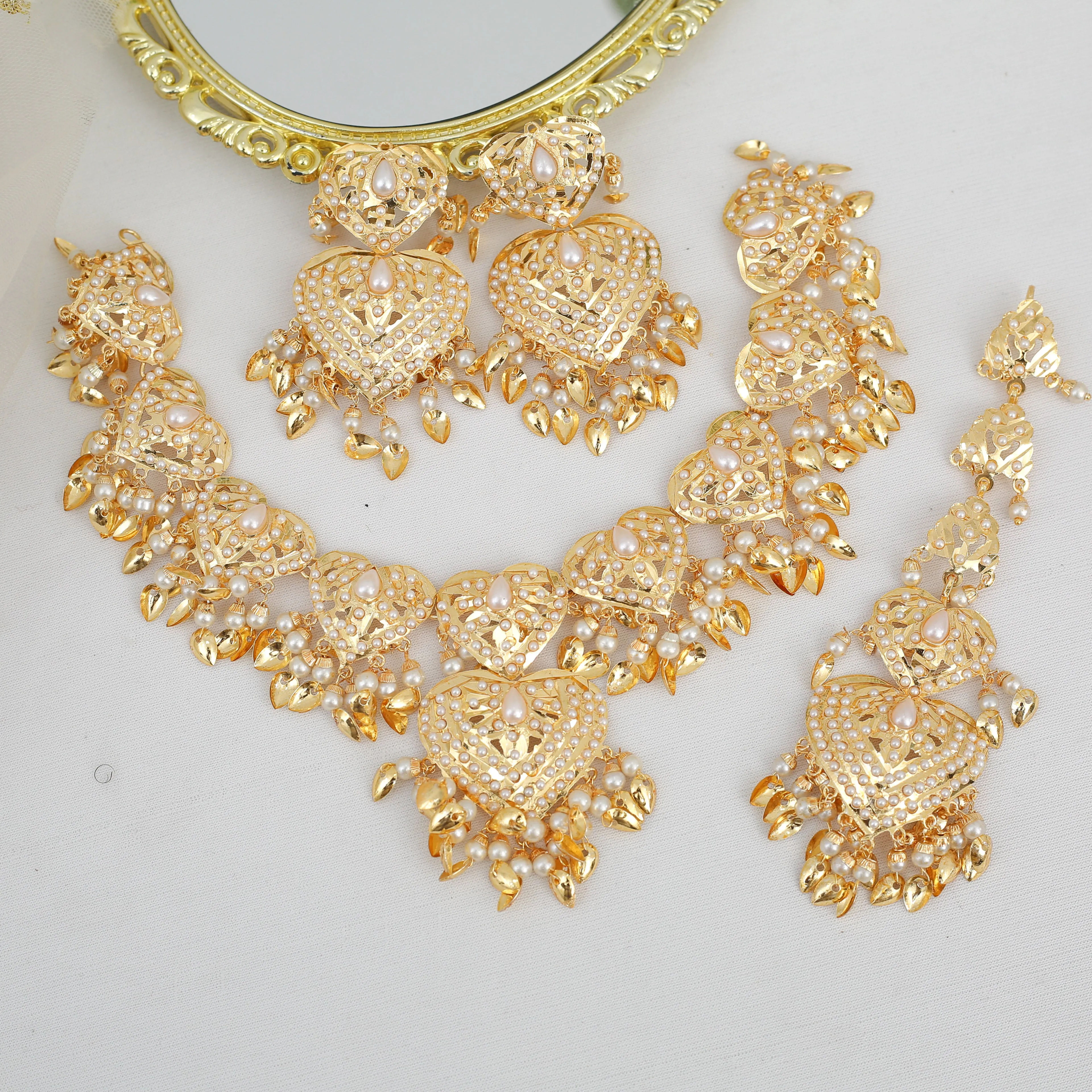 Viraasat Jadau Set