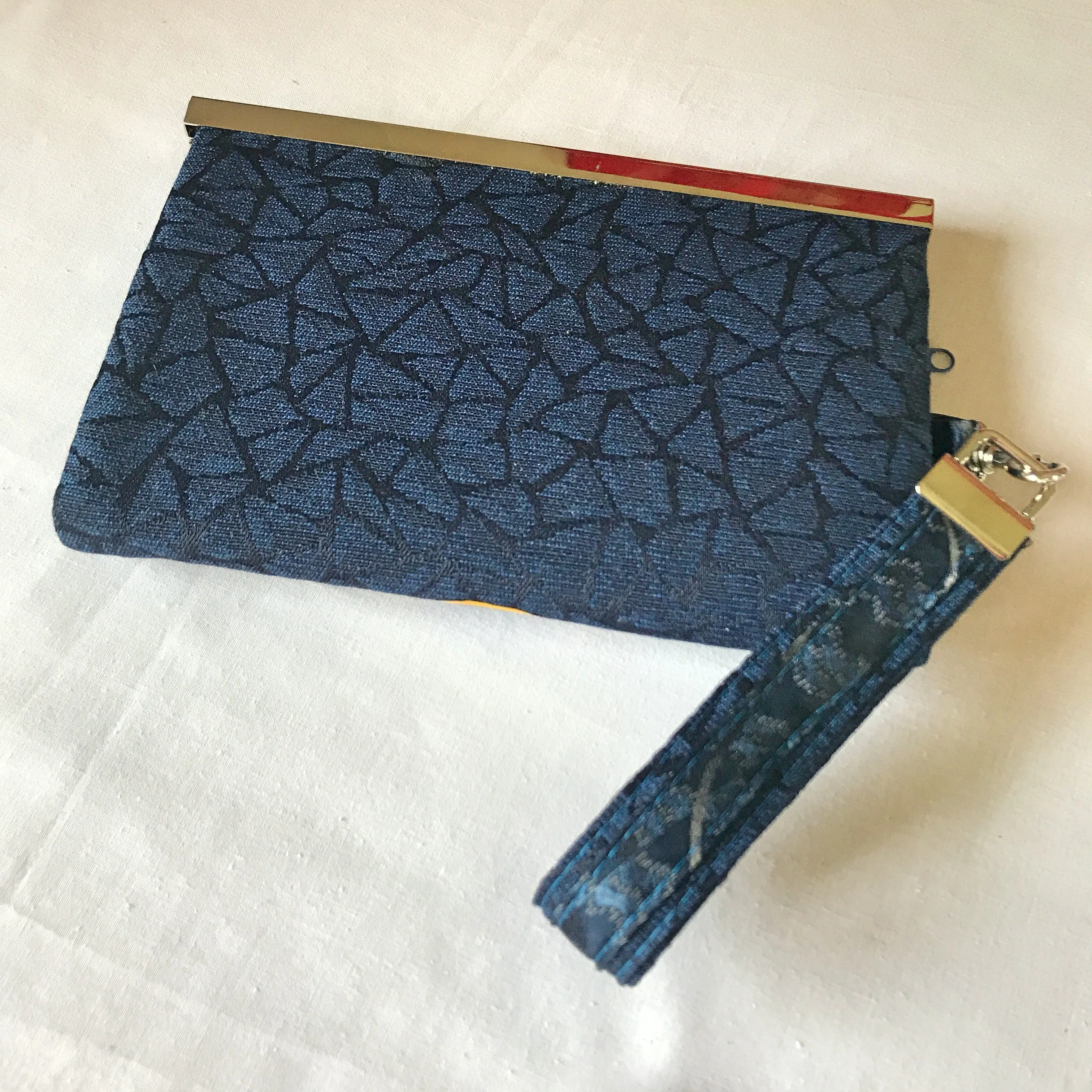 Wisconsin Brewers Woman Wallet, Wristlet, Purse - Wallet Deluxe, Barbz.net